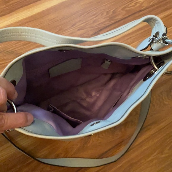 Coach purse - Picture 2 of 4